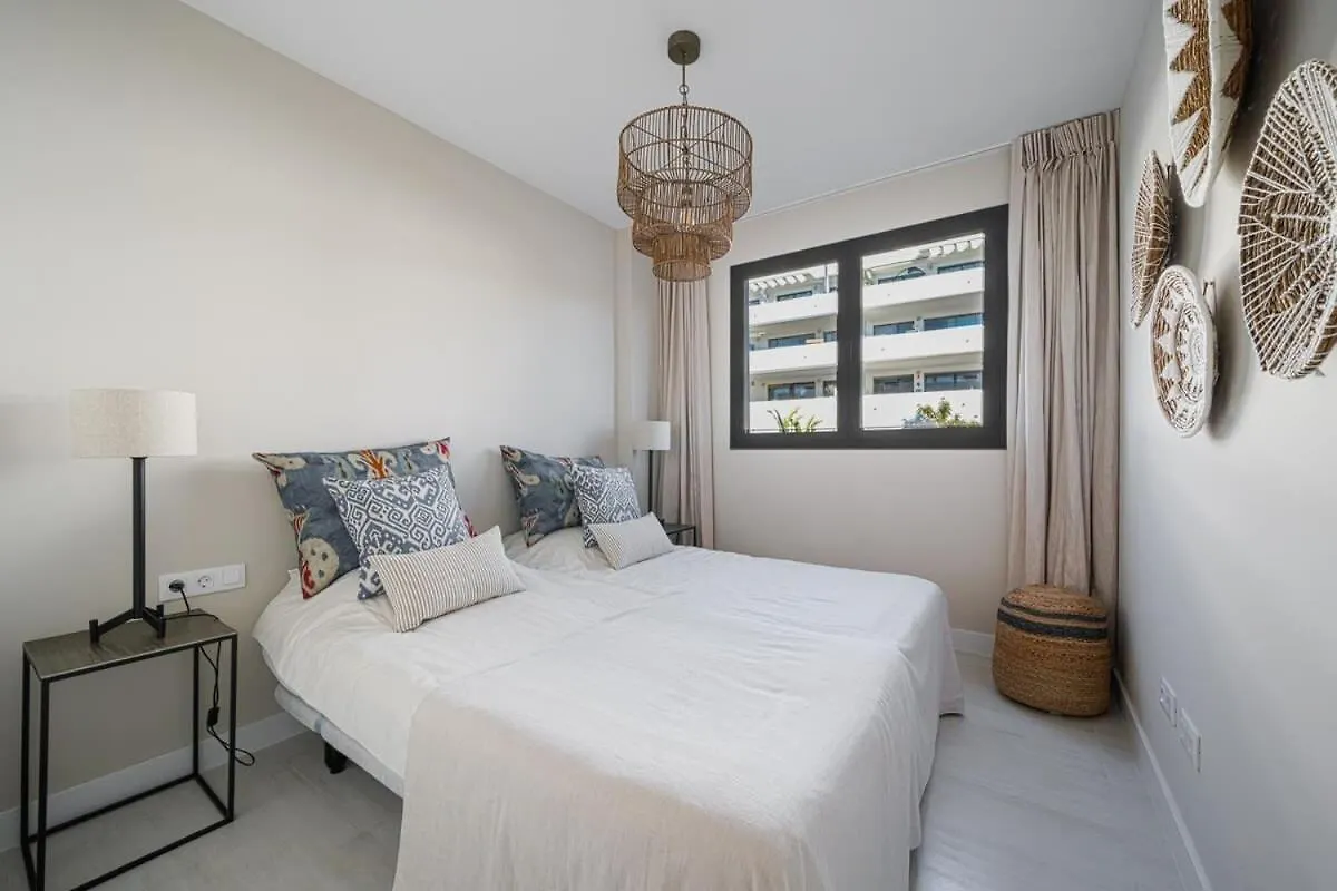 Las Olas Luxurious Retreat Estepona Apartment